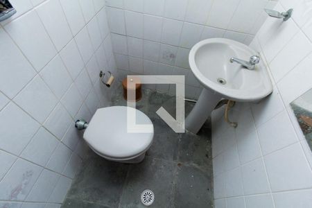 Casa para alugar com 500m², 4 quartos e 10 vagasBanheiro 9