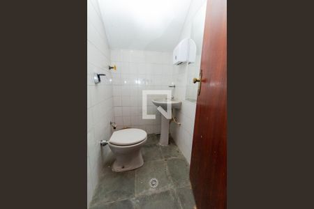 Casa para alugar com 500m², 4 quartos e 10 vagasBanheiro 9