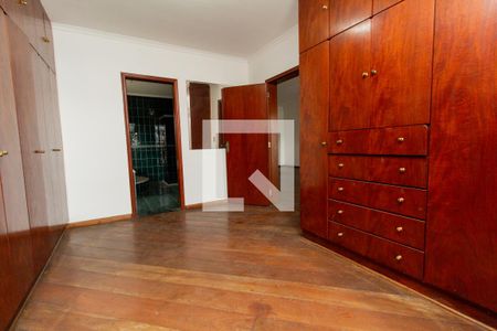 Casa para alugar com 500m², 4 quartos e 10 vagasCloset