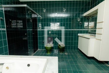 Casa para alugar com 500m², 4 quartos e 10 vagasBanheiro do quarto 1