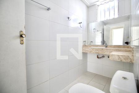 Apartamento para alugar com 80m², 3 quartos e 1 vaga Apartamento para alugar com 80m², 3 quartos e 1 vagaBanheiro Social