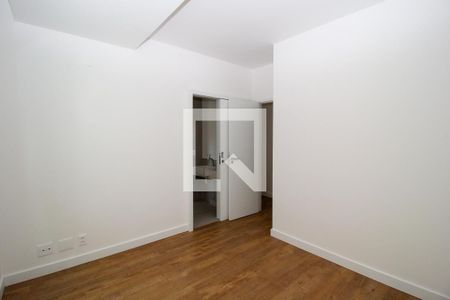 Apartamento à venda com 167m², 3 quartos e 2 vagasQuarto 2