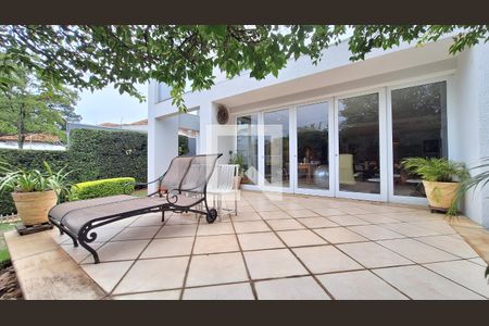 Apartamento à venda com 750m², 4 quartos e 10 vagas Apartamento à venda com 750m², 4 quartos e 10 vagasQuintal