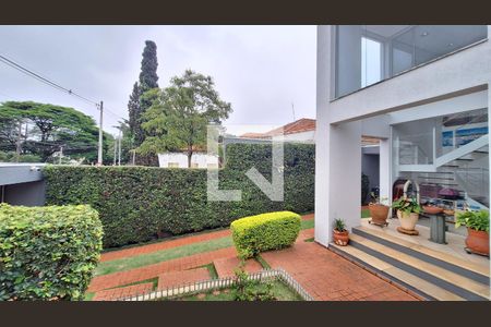 Apartamento à venda com 750m², 4 quartos e 10 vagas Apartamento à venda com 750m², 4 quartos e 10 vagasQuintal