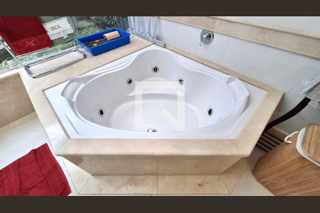 Apartamento à venda com 750m², 4 quartos e 10 vagas Apartamento à venda com 750m², 4 quartos e 10 vagasDetalhe do Banheiro da Suíte 2