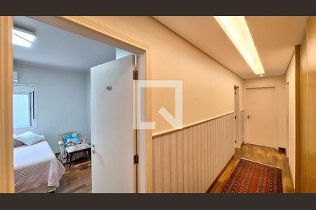 Apartamento à venda com 750m², 4 quartos e 10 vagas Apartamento à venda com 750m², 4 quartos e 10 vagasCorredor