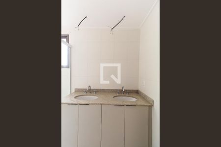 Apartamento para alugar com 130m², 3 quartos e 2 vagasBanheiro da Suíte 1