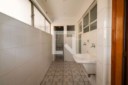 Apartamento à venda com 137m², 3 quartos e 1 vagaÁrea de Serviço