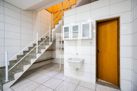 Casa para alugar com 121m², 2 quartos e 1 vagaÁrea Externa