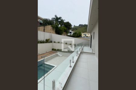 Casa de condomínio à venda com 556m², 4 quartos e 3 vagassacada da Suíte 5