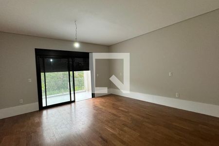 Casa de condomínio à venda com 556m², 4 quartos e 3 vagasSuíte 2