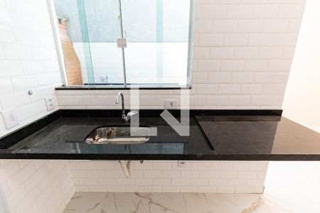 Casa à venda com 140m², 3 quartos e 2 vagas Casa à venda com 140m², 3 quartos e 2 vagasCozinha