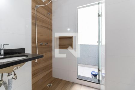 Casa à venda com 140m², 3 quartos e 2 vagas Casa à venda com 140m², 3 quartos e 2 vagasBanheiro Social