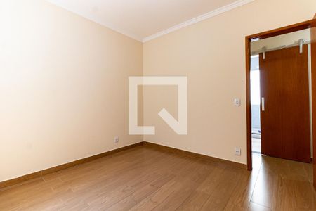 Casa à venda com 140m², 3 quartos e 2 vagas Casa à venda com 140m², 3 quartos e 2 vagasQuarto 3