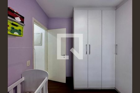 Casa à venda com 189m², 5 quartos e 2 vagas Casa à venda com 189m², 5 quartos e 2 vagasQuarto 3