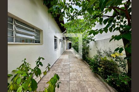 Casa à venda com 189m², 5 quartos e 2 vagas Casa à venda com 189m², 5 quartos e 2 vagasQuintal