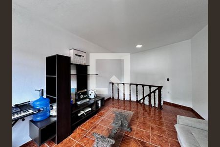 Casa à venda com 189m², 5 quartos e 2 vagas Casa à venda com 189m², 5 quartos e 2 vagasCasa 2