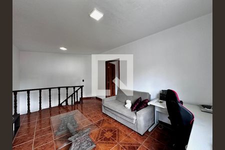 Casa à venda com 189m², 5 quartos e 2 vagas Casa à venda com 189m², 5 quartos e 2 vagasCasa 2