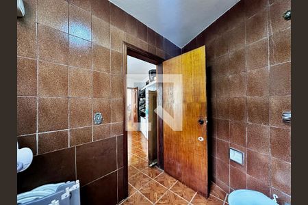 Casa à venda com 189m², 5 quartos e 2 vagas Casa à venda com 189m², 5 quartos e 2 vagasCasa 2