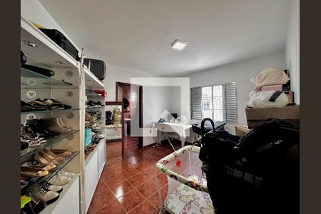 Casa à venda com 189m², 5 quartos e 2 vagas Casa à venda com 189m², 5 quartos e 2 vagasCasa 2