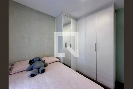 Casa à venda com 189m², 5 quartos e 2 vagas Casa à venda com 189m², 5 quartos e 2 vagasQuarto 2