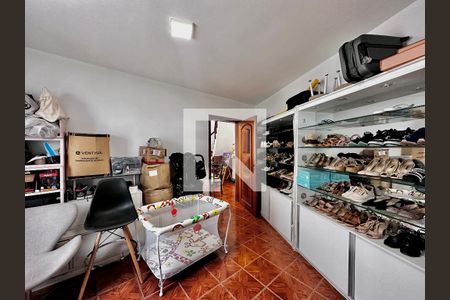 Casa à venda com 189m², 5 quartos e 2 vagas Casa à venda com 189m², 5 quartos e 2 vagasCasa 2