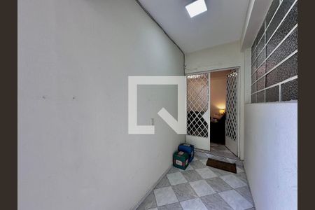 Casa à venda com 189m², 5 quartos e 2 vagas Casa à venda com 189m², 5 quartos e 2 vagasEntrada Casa