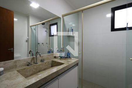 Apartamento à venda com 139m², 4 quartos e 2 vagasBanheiro da Suíte 2