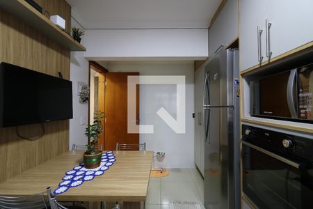 Apartamento à venda com 139m², 4 quartos e 2 vagasCozinha