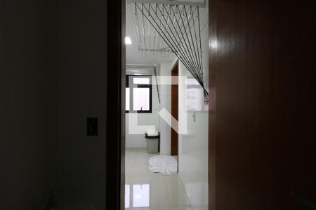 Apartamento à venda com 139m², 4 quartos e 2 vagasBanheiro de Serviço