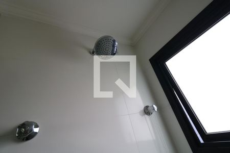 Apartamento à venda com 139m², 4 quartos e 2 vagasBanheiro da Suíte 1 - Chuveiro