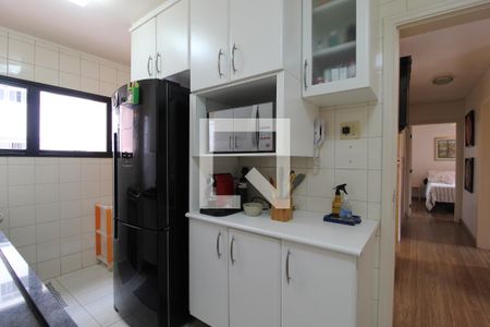 Apartamento à venda com 92m², 3 quartos e 2 vagasCozinha