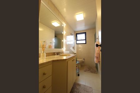 Apartamento à venda com 92m², 3 quartos e 2 vagasBanheiro da Suíte