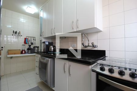 Apartamento à venda com 92m², 3 quartos e 2 vagasCozinha