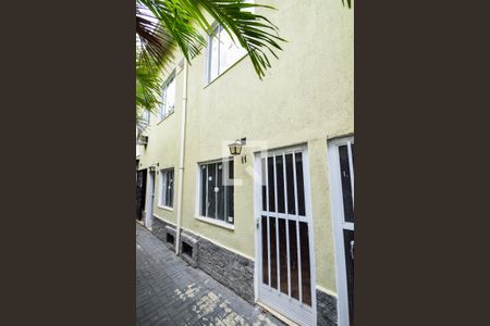 Fachada da Casa de casa de condomínio para alugar com 2 quartos, 69m² em Piedade, Rio de Janeiro