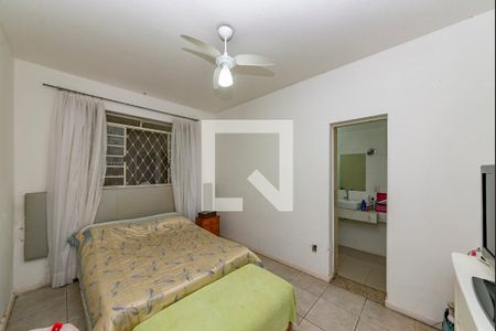Casa à venda com 199m², 4 quartos e 2 vagas Casa à venda com 199m², 4 quartos e 2 vagasSuíte