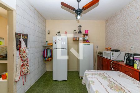 Casa à venda com 199m², 4 quartos e 2 vagas Casa à venda com 199m², 4 quartos e 2 vagasCozinha