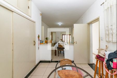 Casa à venda com 199m², 4 quartos e 2 vagas Casa à venda com 199m², 4 quartos e 2 vagasSala 3