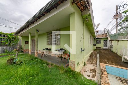 Casa à venda com 199m², 4 quartos e 2 vagas Casa à venda com 199m², 4 quartos e 2 vagasQuintal