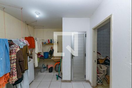 Casa à venda com 199m², 4 quartos e 2 vagas Casa à venda com 199m², 4 quartos e 2 vagasÁrea de Serviço