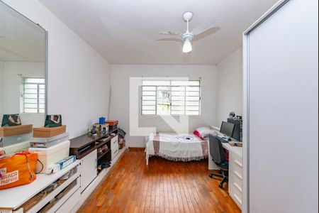 Casa à venda com 199m², 4 quartos e 2 vagas Casa à venda com 199m², 4 quartos e 2 vagasQuarto 3