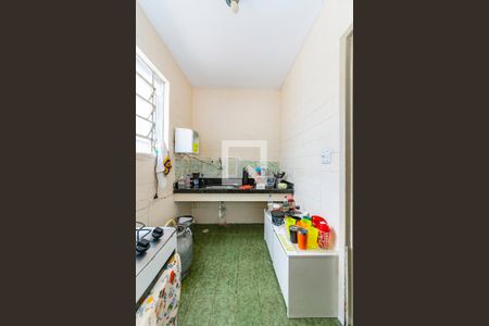 Casa à venda com 199m², 4 quartos e 2 vagas Casa à venda com 199m², 4 quartos e 2 vagasCozinha