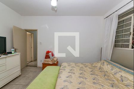 Casa à venda com 199m², 4 quartos e 2 vagas Casa à venda com 199m², 4 quartos e 2 vagasSuíte
