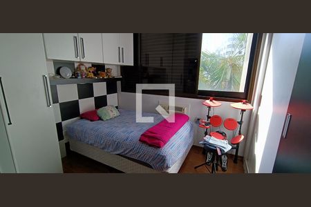 Apartamento à venda com 186m², 4 quartos e 3 vagas Apartamento à venda com 186m², 4 quartos e 3 vagasSuíte 2