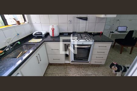 Apartamento à venda com 186m², 4 quartos e 3 vagas Apartamento à venda com 186m², 4 quartos e 3 vagasCozinha