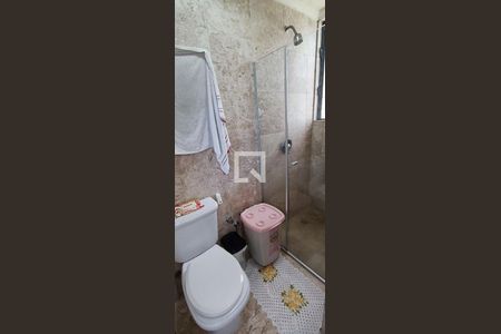 Apartamento à venda com 186m², 4 quartos e 3 vagas Apartamento à venda com 186m², 4 quartos e 3 vagasBanheiro da Suíte 1