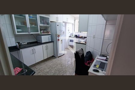 Apartamento à venda com 186m², 4 quartos e 3 vagas Apartamento à venda com 186m², 4 quartos e 3 vagasCozinha