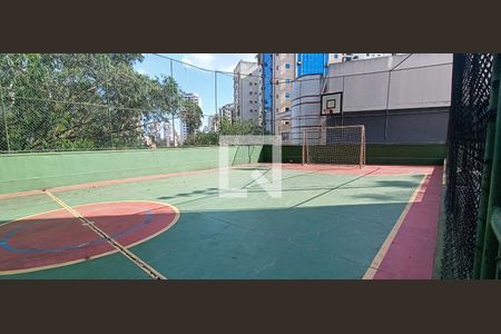 Apartamento à venda com 186m², 4 quartos e 3 vagas Apartamento à venda com 186m², 4 quartos e 3 vagasQuadra Esportiva