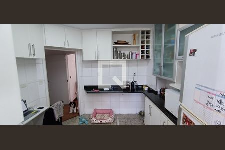 Apartamento à venda com 186m², 4 quartos e 3 vagas Apartamento à venda com 186m², 4 quartos e 3 vagasCozinha
