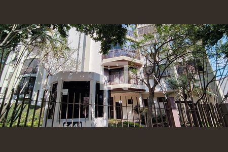 Apartamento à venda com 186m², 4 quartos e 3 vagas Apartamento à venda com 186m², 4 quartos e 3 vagasFachada